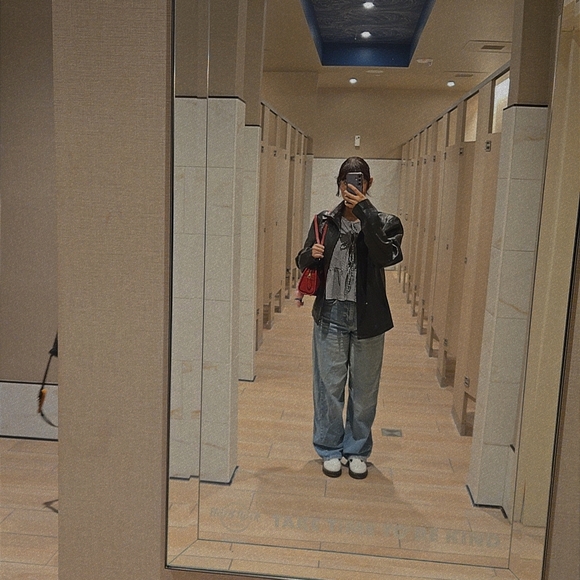 Hello, Karla - Picture 2 of 2